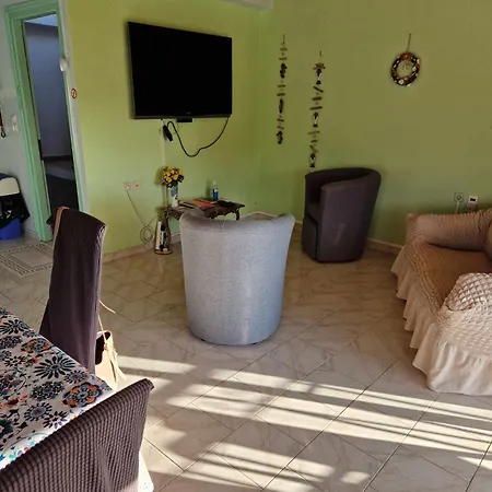 Apartment House *